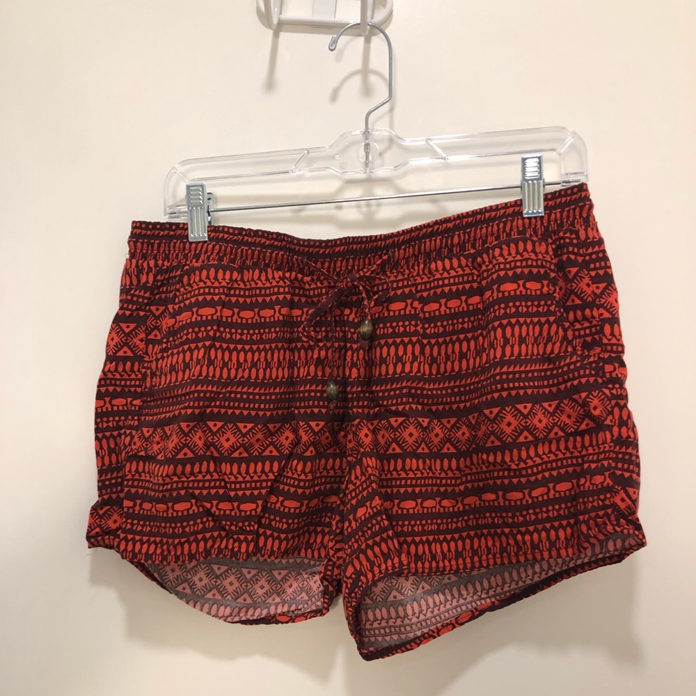 Old Navy Pattern Shorts (Size M) (Red)